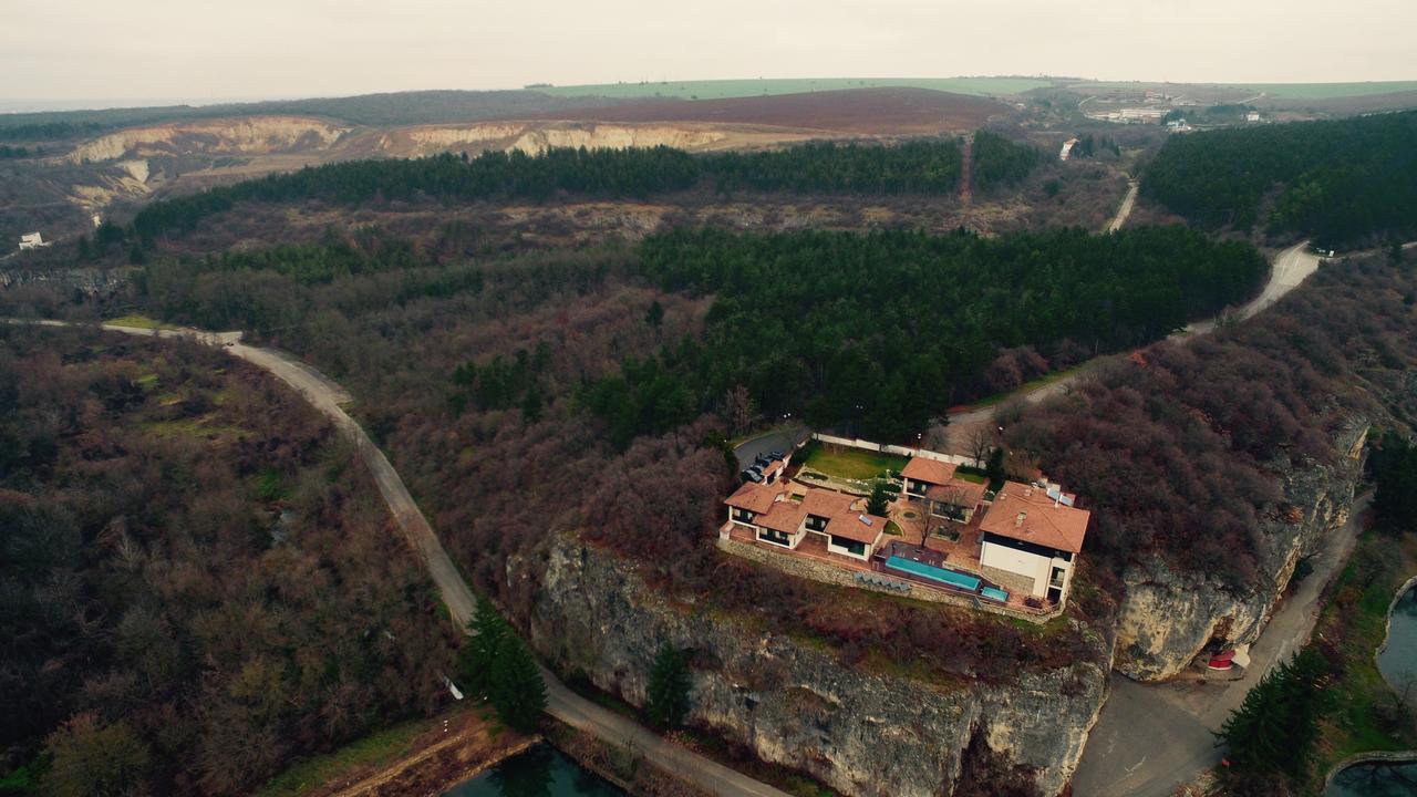Hotel Villa Kaylaka Плевна Экстерьер фото