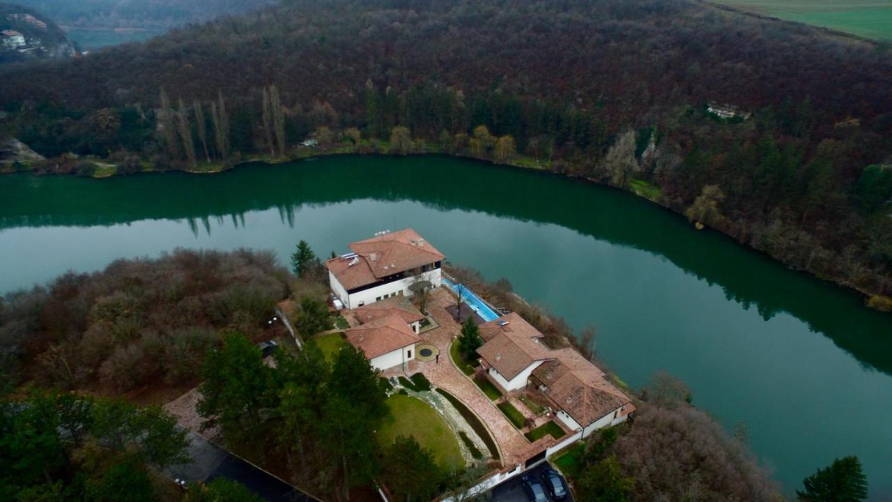 Hotel Villa Kaylaka Плевна Экстерьер фото